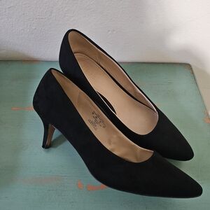 Elegant Black Kitten Heels